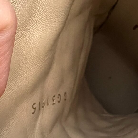 Chanel suede rhombus silver leather tip and heels booties size 38 - Picture 11 of 11